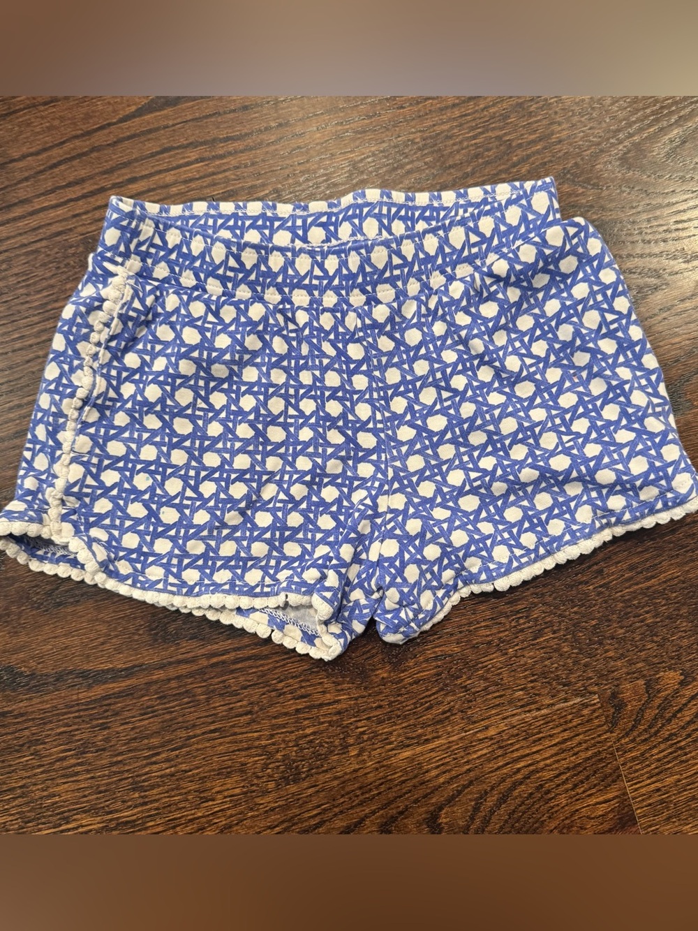 Vineyard Vines Pima Cotton girls shorts size small (7-8)